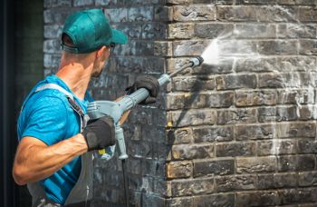 Jax Property Partners pressure washing service in Dinsmore