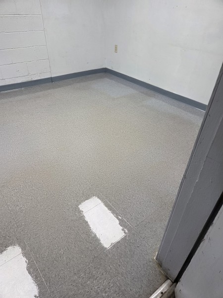 Floor Stripping and Waxing in Jacksonville, FL (1)